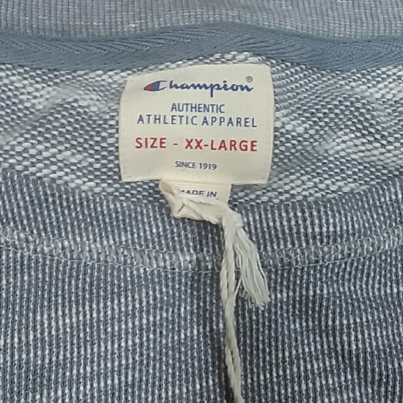 Champion Women's Crew Neck Sweatshirt - Picture 3 of 4